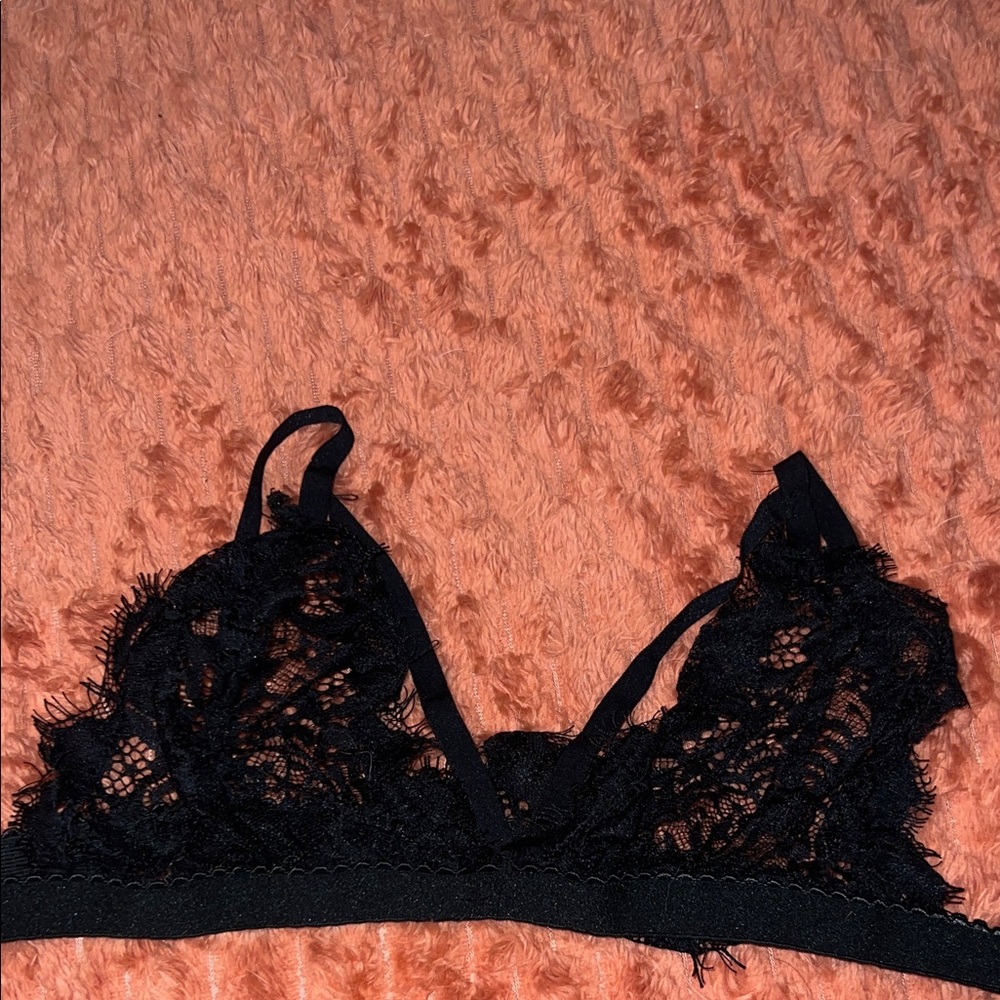Chic Black Lace Bralette